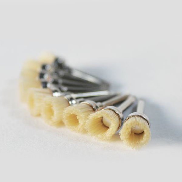 Boîte de 100 brossettes de prophylaxie nylon - uofti.com