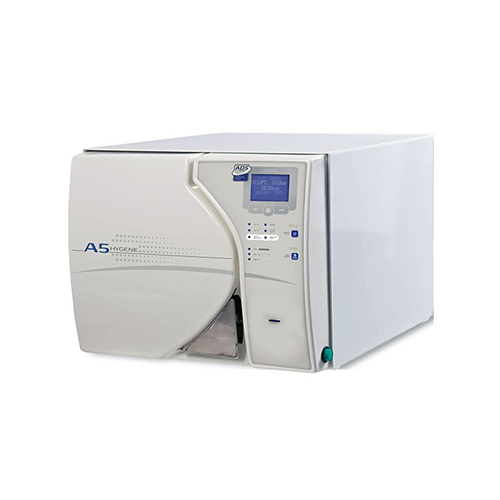 A5 HYGENE SD est un autoclave de dernière génération très silencieux (< 70db) conçu pour stériliser les charges de type B.  A5 HYGENE SD s’appuie sur des composants allemands de très grande fiabilité, des électrovannes parker, et une pompe à vide Thomas. Les caractéristiques techniques principales sont : Porte triple sécurité. Plus de 5.000 kg de pression sur la porte de l’autoclave pendant la durée du cycle de stérilisation.