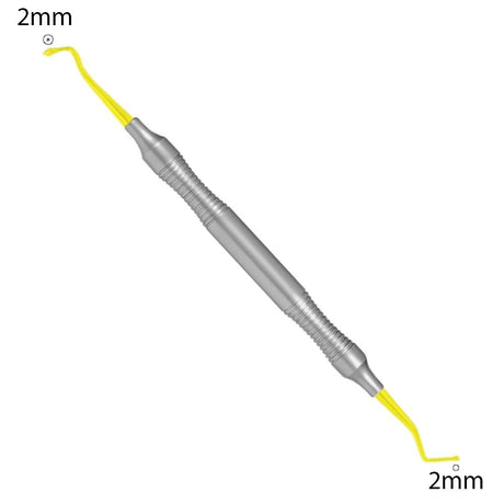 Applicateur de composite 2mm/ 2mm TiN Coated. Ce revêtement de nitrure de titane donne une excellente longévité à cet instrument en le rendant très dur et le protégeant de la corrosion.  Stérilisable et désinfectable.