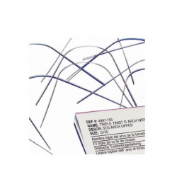 (Arc rectangulaire à 8 brins) Ce fil à 8 brins est suffisamment flexible pour être utilisé comme fil de nivellement dans les stades initiaux ou comme fil de stabilisation.  Remplace la plupart des fils ronds torsadés, les fils ronds et même rectangulaires solides.