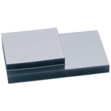 Blocs en PVC transparentes.  Propriétés :  Feuilles très solides : ne se déchirent pas. Pas de pénétration de liquide dans la feuille de PVC. Base antidérapante qui permet de maintenir le bloc pendant la spatulation. Dispositif médical de classe I. Fabricant : CFPM.  Le bloc de 100 feuilles : Dimensions 7 x 8 cm   Le bloc de 100 feuilles : Dimensions 14 x 8 cm