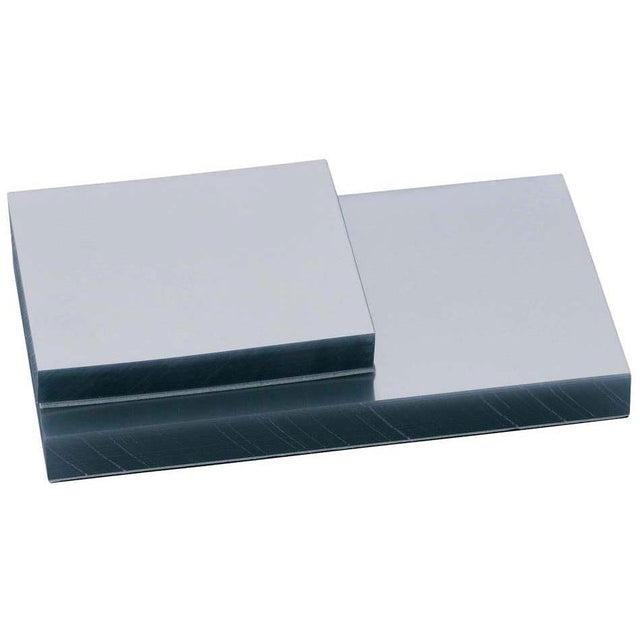 Blocs en PVC transparentes.  Propriétés :  Feuilles très solides : ne se déchirent pas. Pas de pénétration de liquide dans la feuille de PVC. Base antidérapante qui permet de maintenir le bloc pendant la spatulation. Dispositif médical de classe I. Fabricant : CFPM.  Le bloc de 100 feuilles : Dimensions 7 x 8 cm   Le bloc de 100 feuilles : Dimensions 14 x 8 cm