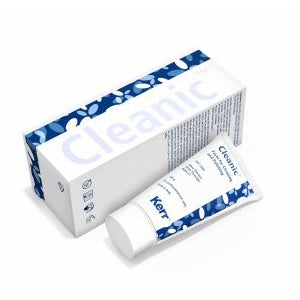 Pâte de prophylaxie en une étape  Cleanic est l'unique pâte de prophylaxie en un temps qui garantit à vos patients un nettoyage & un polissage de haute qualité avec une abrasion réduite des dents et une procédure en un temps grâce à la variabilité intrinsèque du pouvoir abrasif des particules de perlite naturelle.  La pâte de prophylaxie Cleanic est disponible en tube  Tube:  parfum menthe 100 g