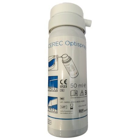 CEREC Optispray permet de réaliser simplement des empreintes optiques 3D parfaites de restaurations CAO/CFAO. CEREC Optispray est conçu pour une utilisation intra-orale (utilisation au fauteuil) et, grâce à une recette optimisée et à une buse spéciale, garantit l'application d'une couche homogène sur l'objet à mesurer, indépendamment de celui-ci.  L'Optispray de 50 ml.