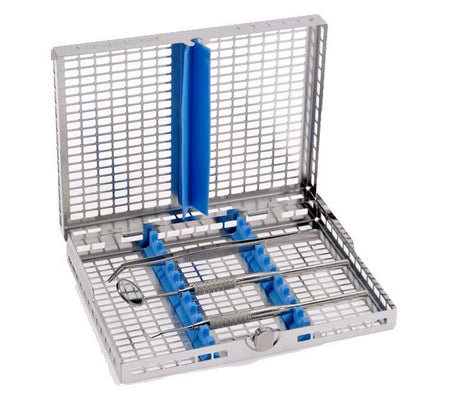 Idéales pour le nettoyage en thermo-laveur. Ultra-ajourées. Compatibles avec tous les modes de stérilisation. Tout nouveau système de fermeture ( avec boutons rotatifs). En inox et silicone. Autres coloris disponibles sur demande.  DM Classe I. Fabricant: Nicrominox.